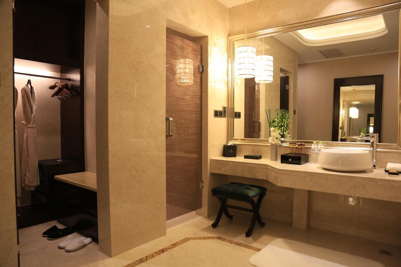 Hotel The Huiting Collection Wuhan Esterno foto