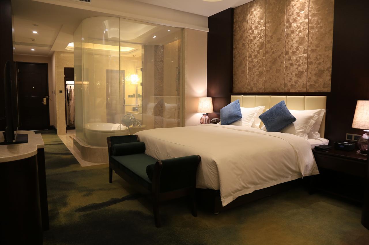 Hotel The Huiting Collection Wuhan Esterno foto