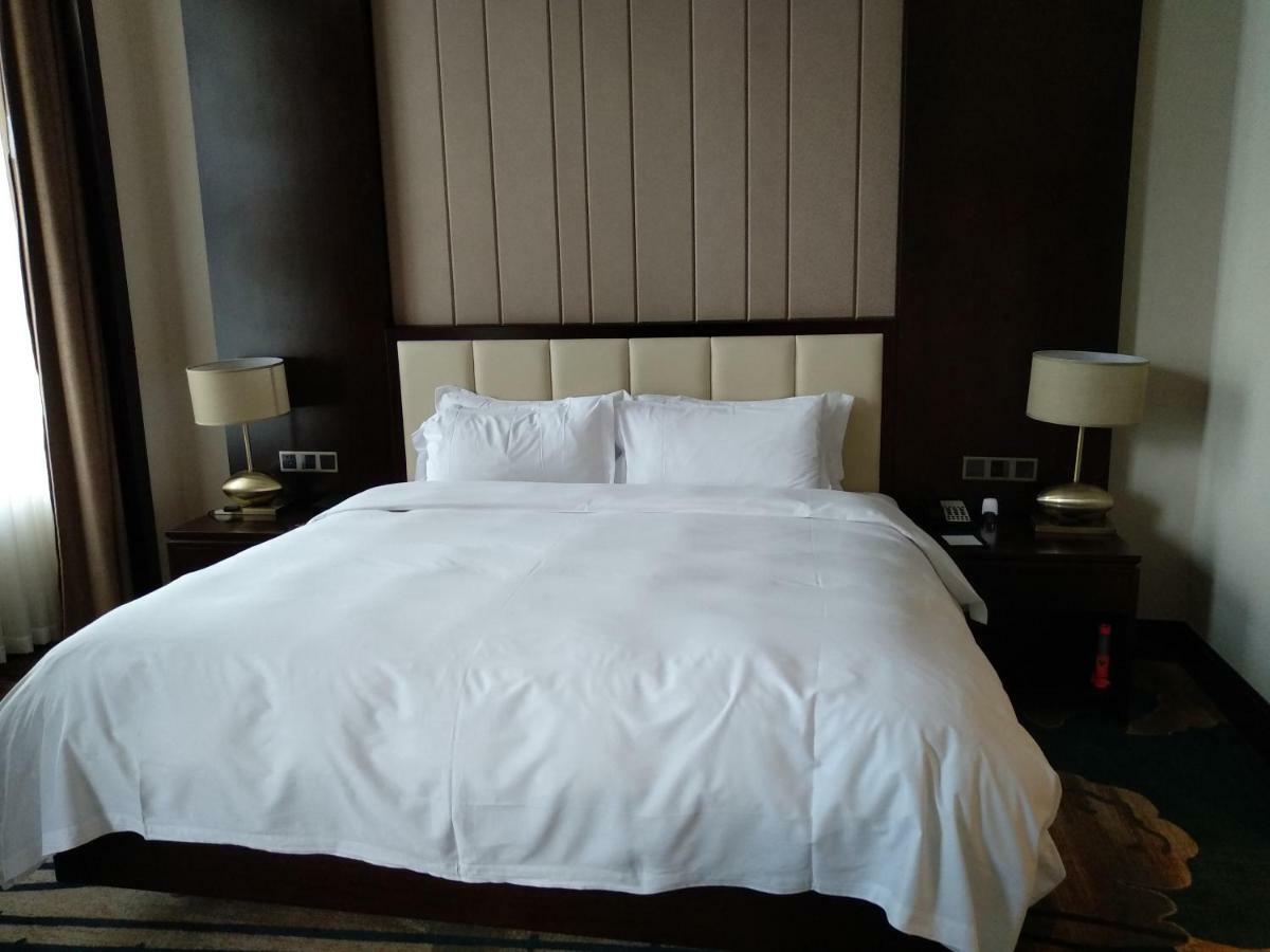 Hotel The Huiting Collection Wuhan Esterno foto