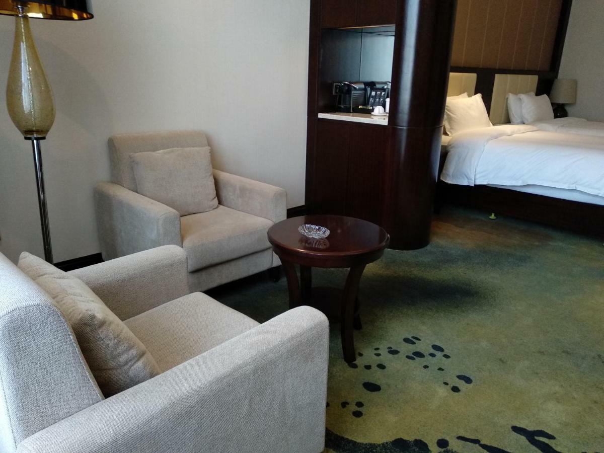 Hotel The Huiting Collection Wuhan Esterno foto