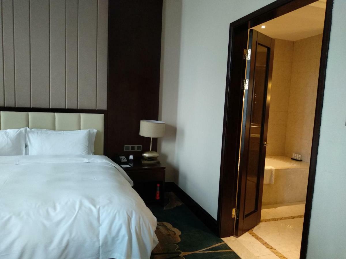 Hotel The Huiting Collection Wuhan Esterno foto