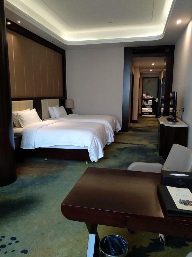 Hotel The Huiting Collection Wuhan Esterno foto