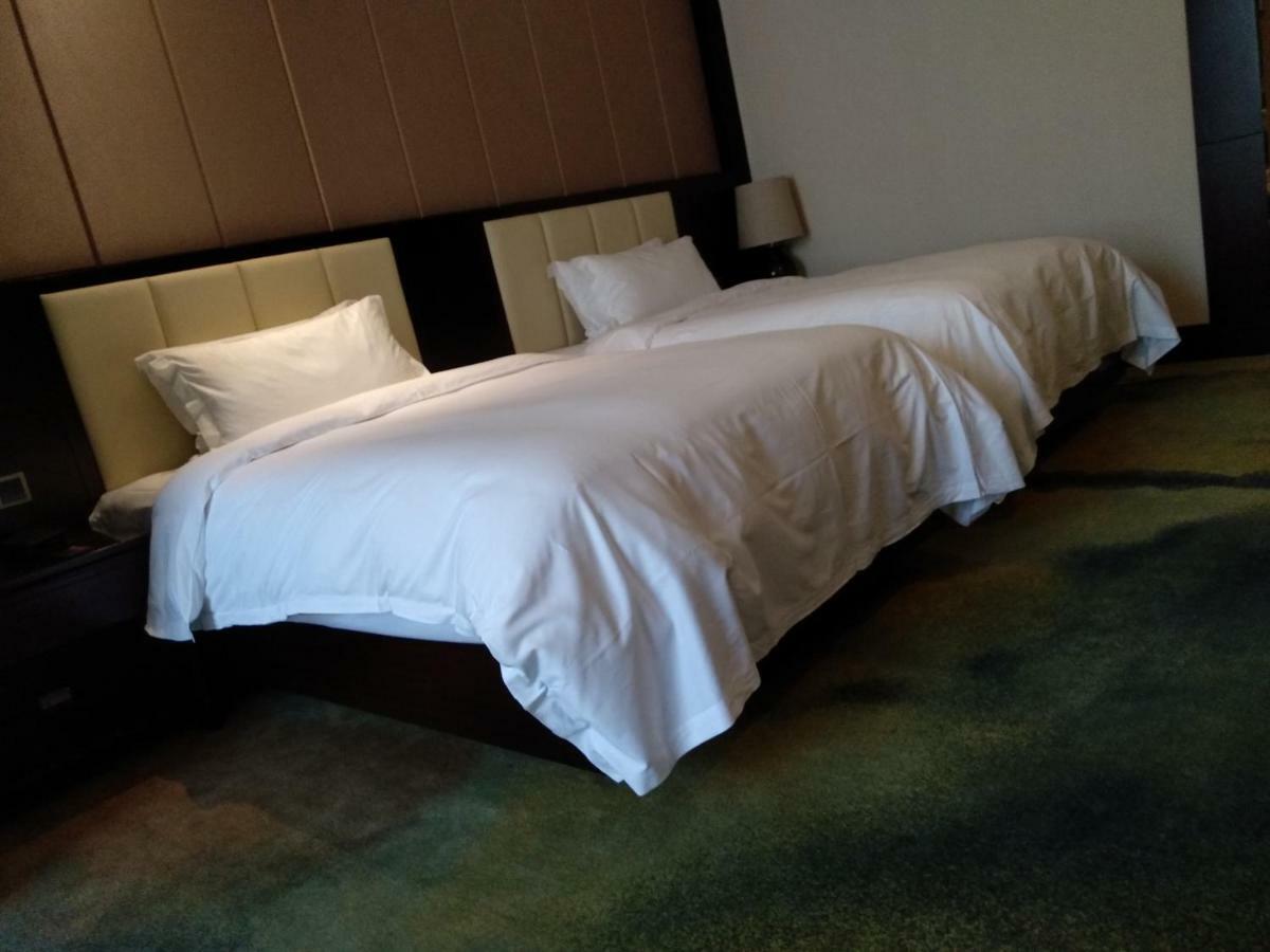 Hotel The Huiting Collection Wuhan Esterno foto